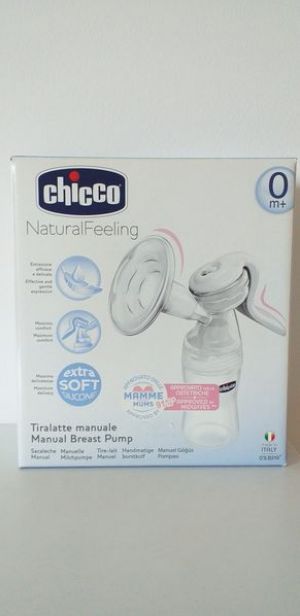 Bucureşti - Sterilizator Chicco si pompa manuala Chicco